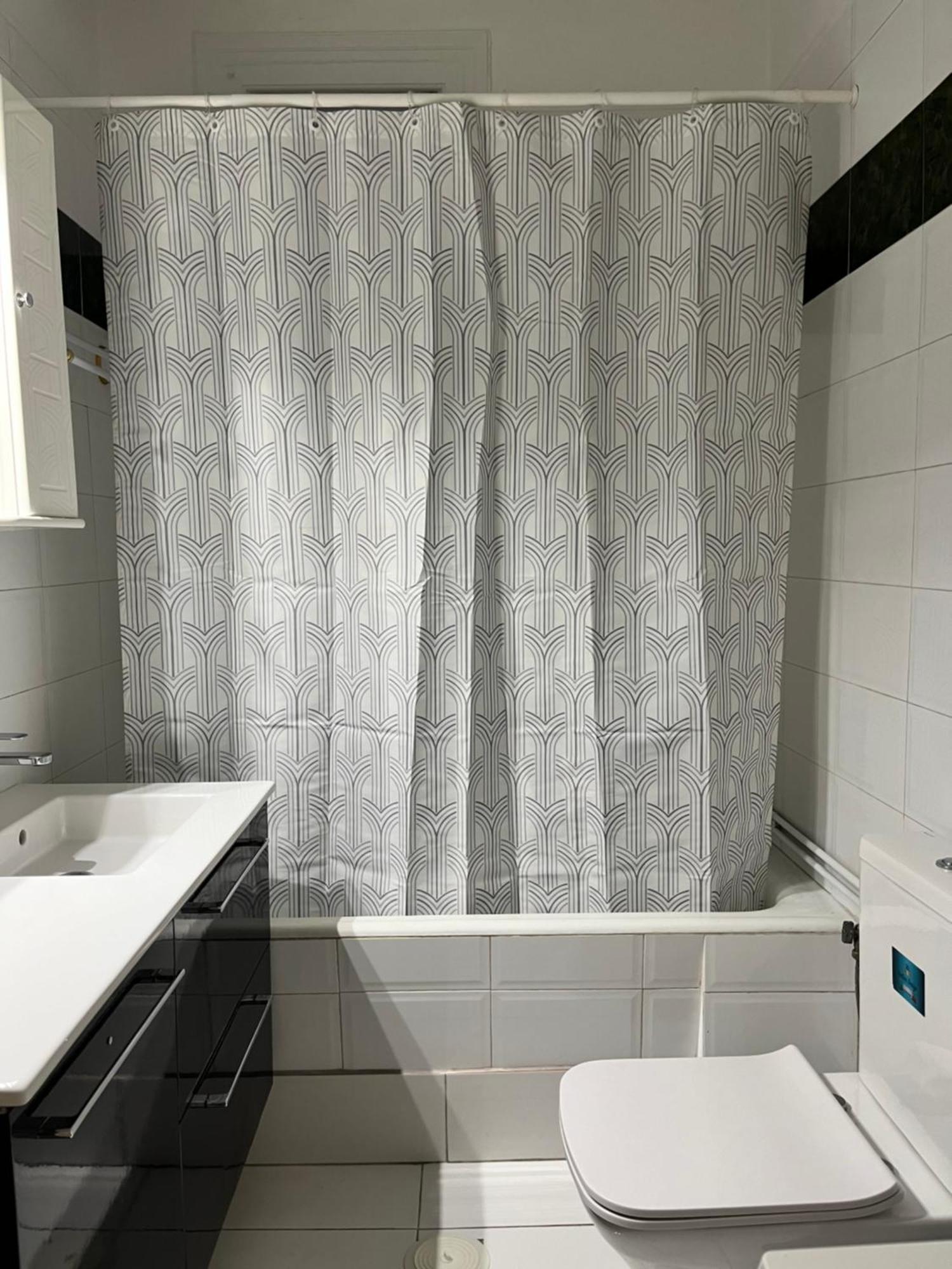 Quiet Apartment With Garden View In Kolonaki เอเธนส์ ภายนอก รูปภาพ