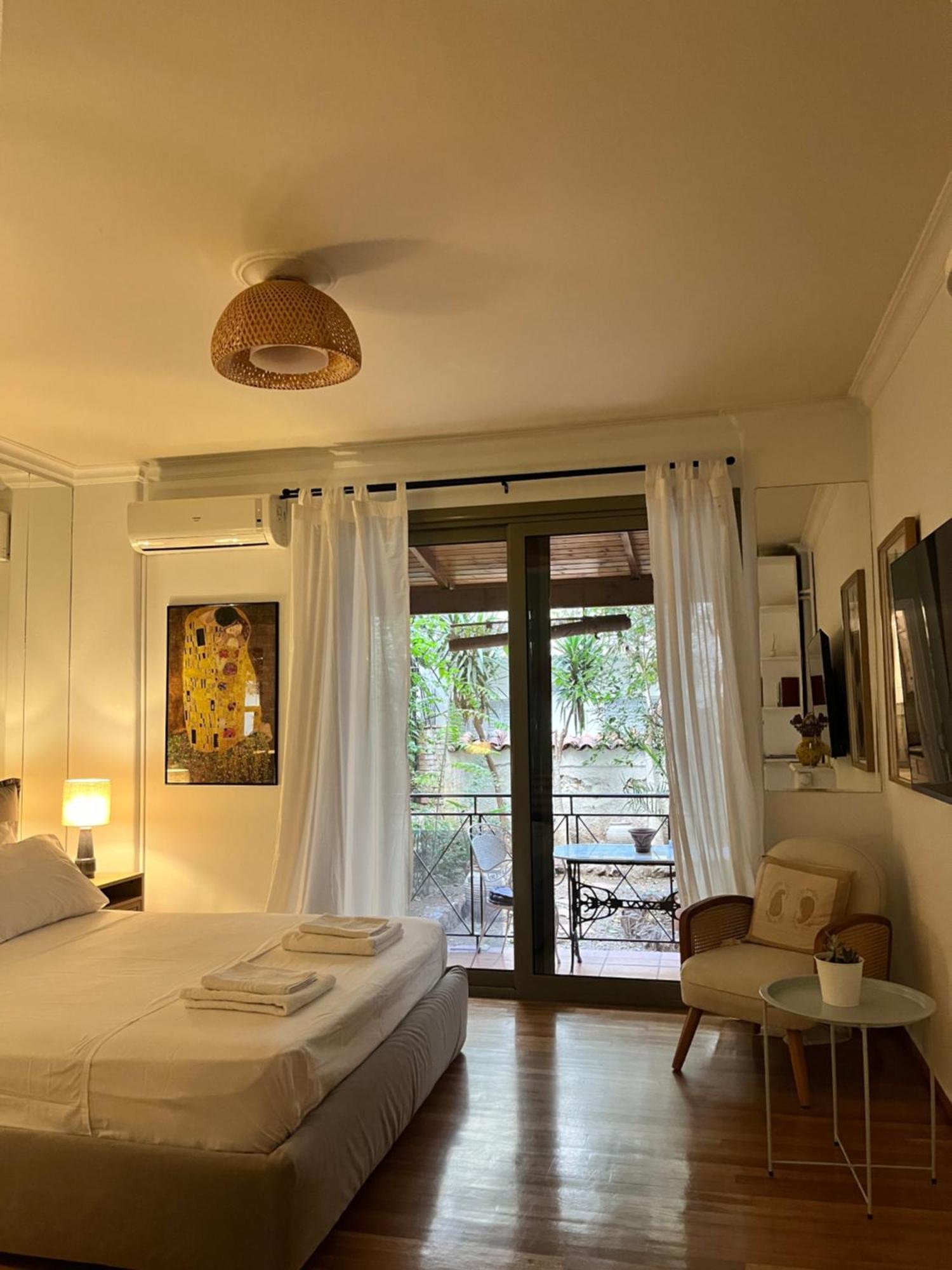Quiet Apartment With Garden View In Kolonaki เอเธนส์ ภายนอก รูปภาพ